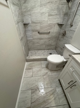 Before Photo of Bathtub 